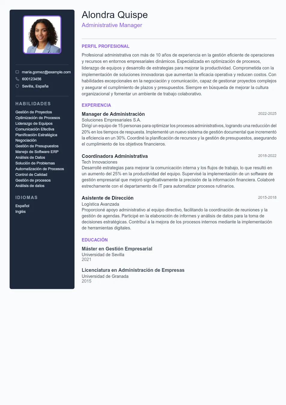 Ejemplo de CV para Gerente Administrativo que Destaque - Plantilla de currículum profesional