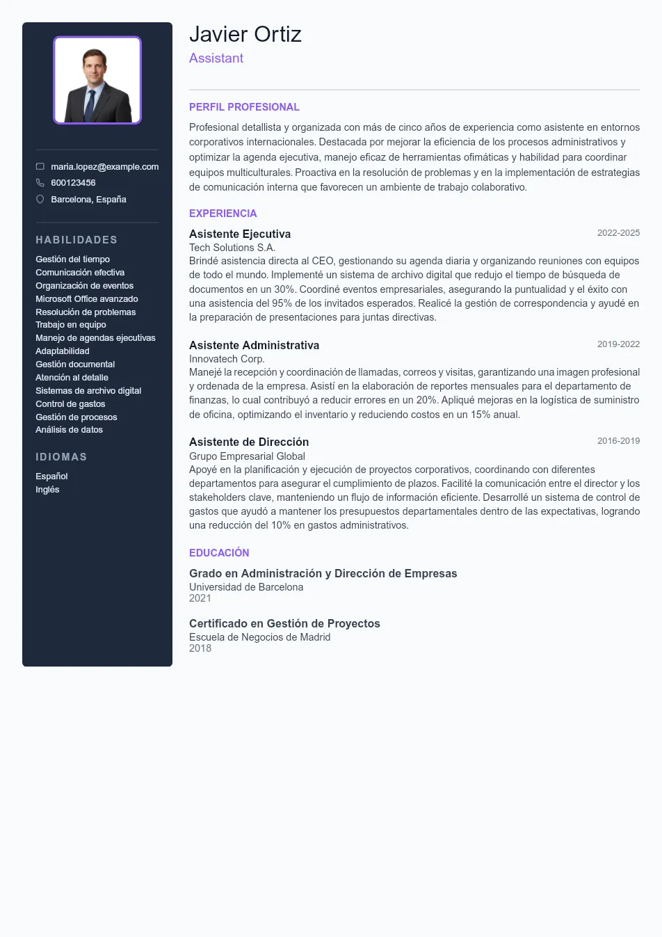 Ejemplo de CV de Asistente y guía de escri CV Example - Professional Resume Template