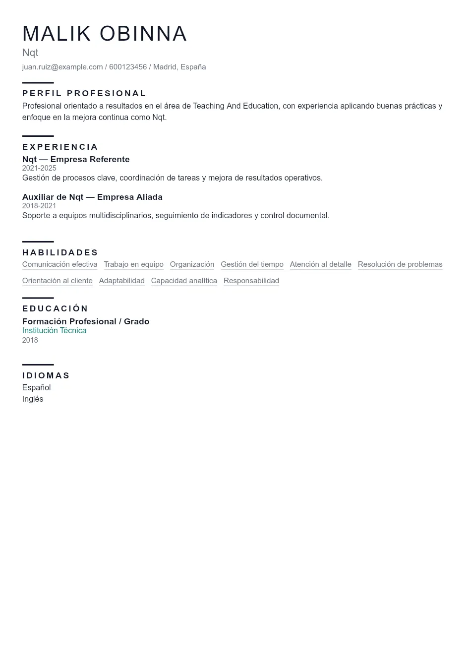 Ejemplo de CV de Nqt CV Example - Professional Resume Template